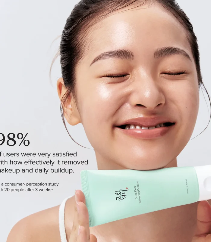 green-plum-refreshing-cleanser-7